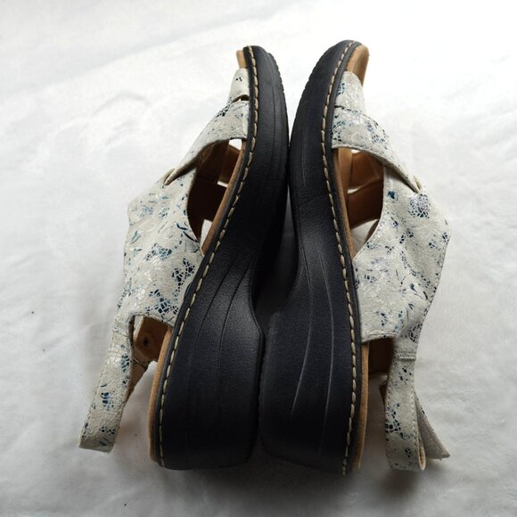 Clarks‎ Collection Slingback Platform Sandals Floral Print Size 8.5 - Picture 4 of 8